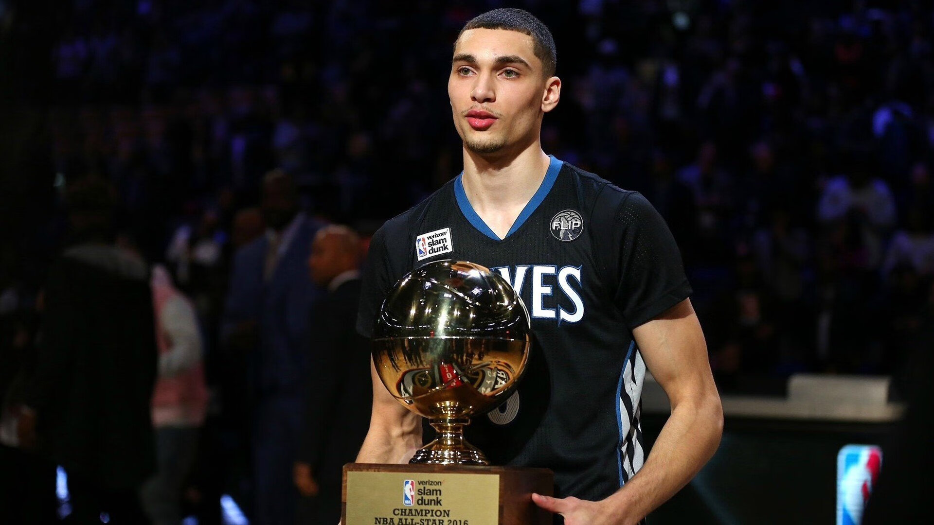 队内核心受伤暂停比赛,球队成绩或受影响,球队核心什么意思