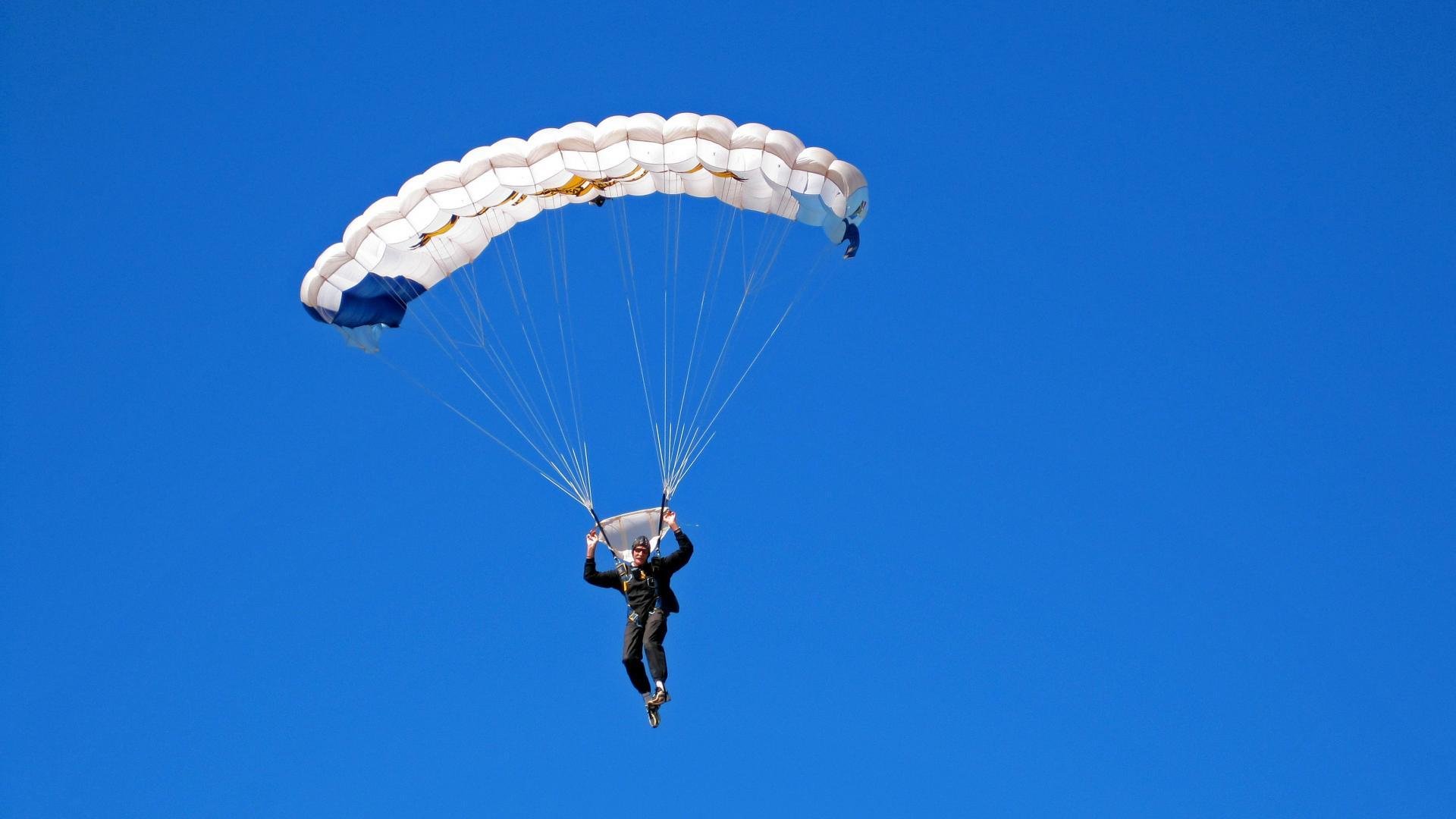 “2025世界运动会:简阳文体中心羽毛球赛引发热烈关注”